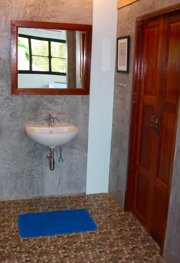 Tea Moon Beach House Thong Sala Exterior photo
